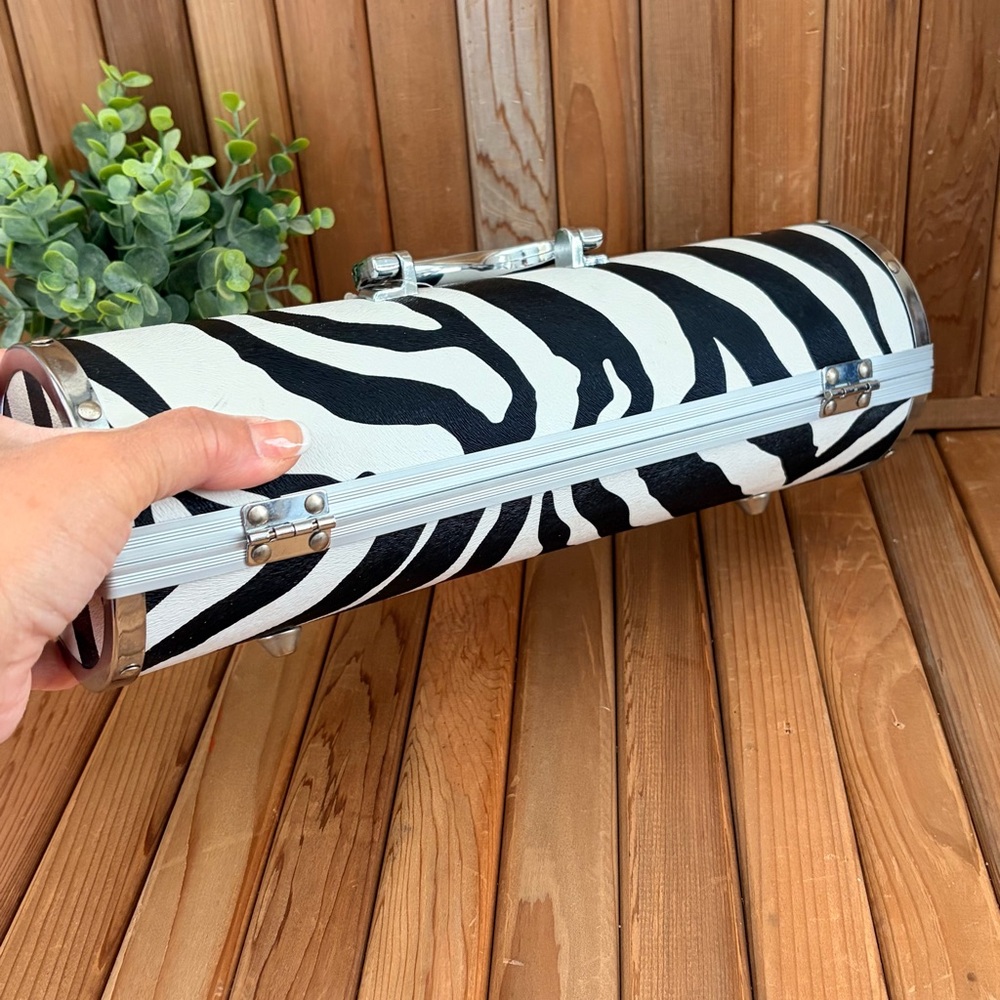 Vintage Style Y2K Zebra Print Wine Case, Repurposed Purse - Picture 4 of 10